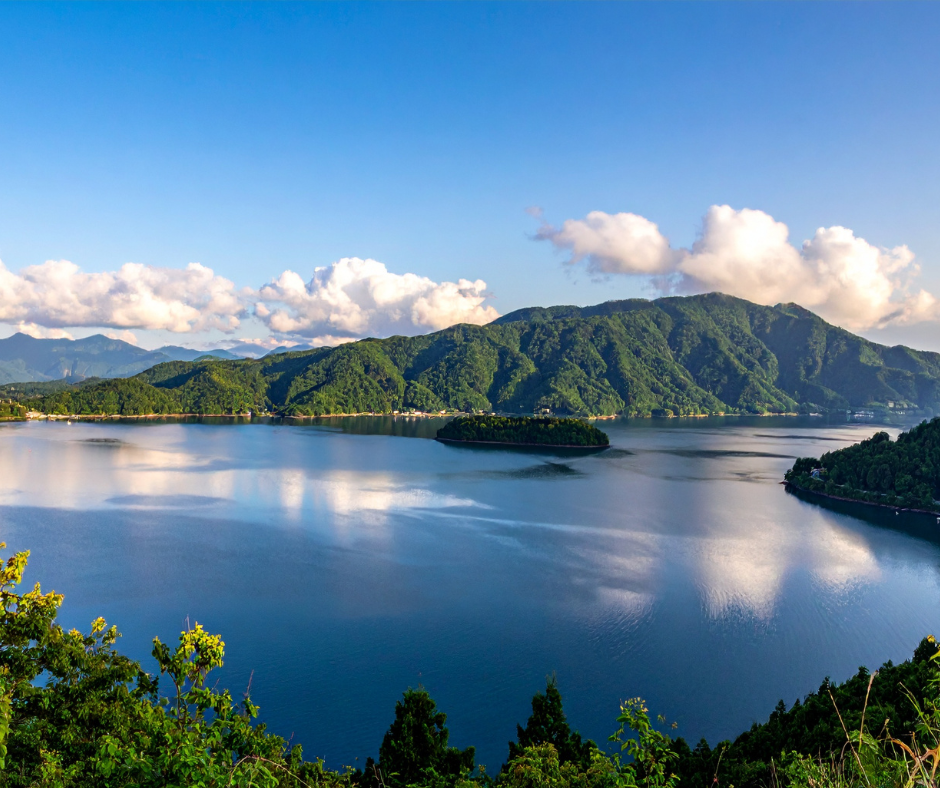 Scenic View of Lake Kawaguchi, Japan