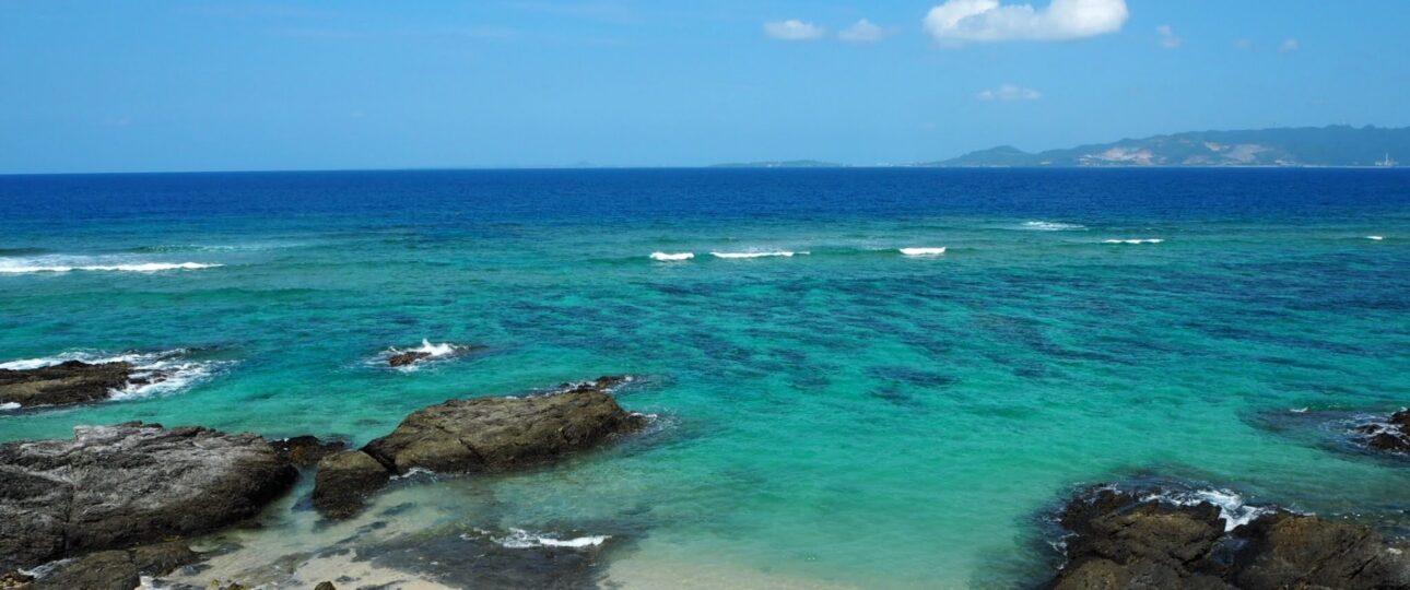 Exploring Okinawa’s Stunning Coastline: Cliffs, Bridges, and Hidden Beaches
