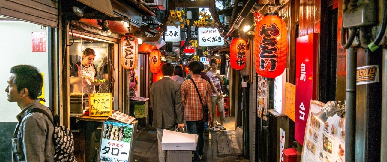 Shopping in Fukuoka: From Underground Malls to Trendy Neighborhoods Shopping in Fukuoka: From Underground Malls to Trendy Neighborhoods