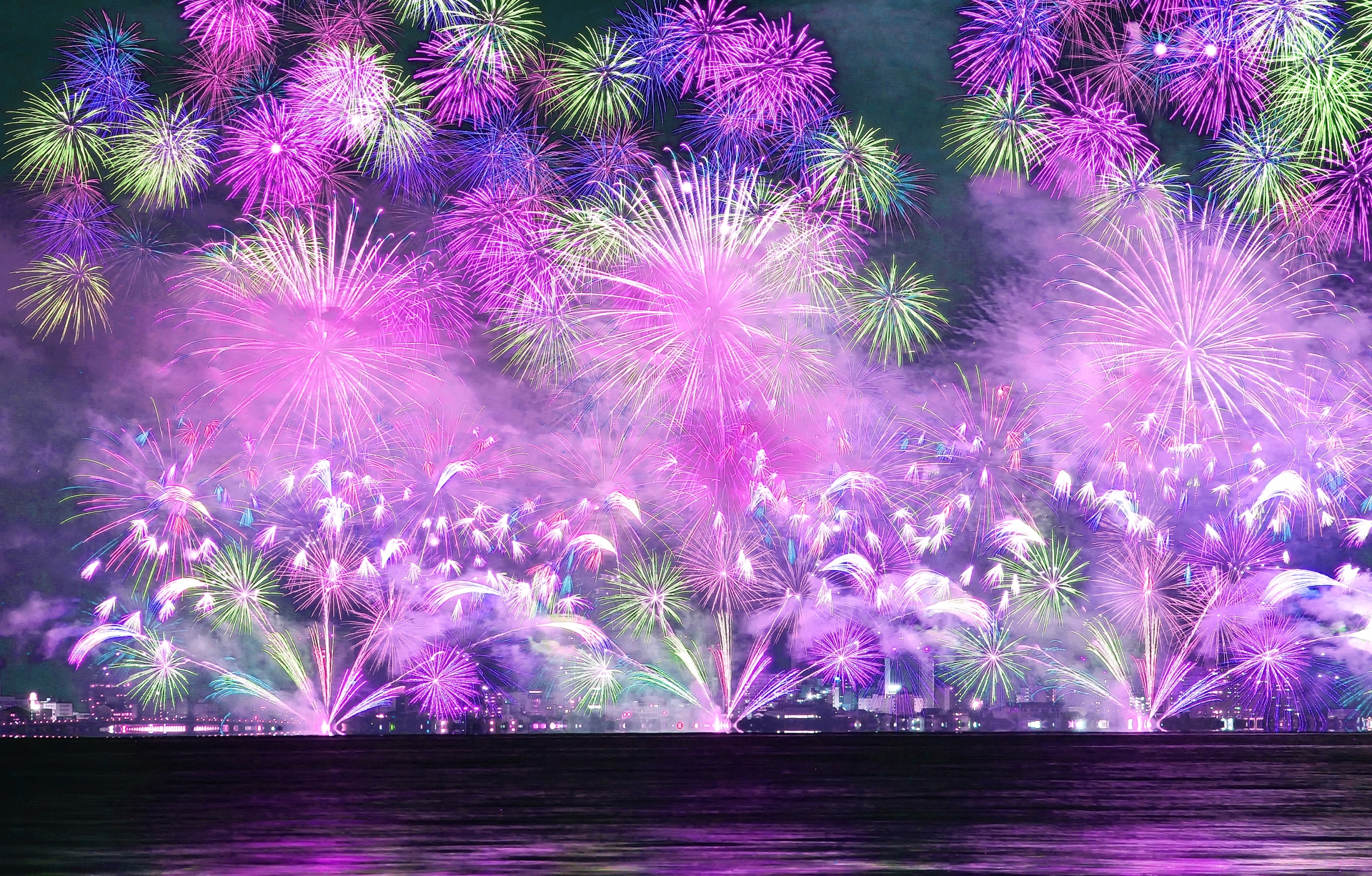Osaka Fireworks Private Viewing Experience