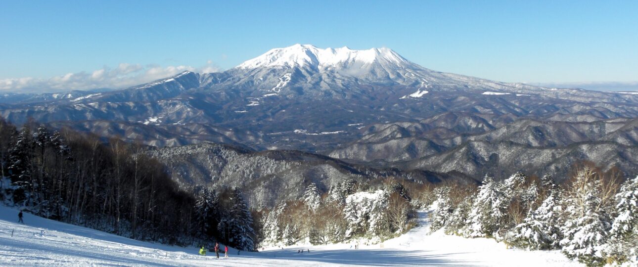 Japan Winter Private Tour: Custom Snow, Onsen, Ski & Family Itineraries Japan Winter Private Tour: Custom Snow, Onsen, Ski & Family Itineraries