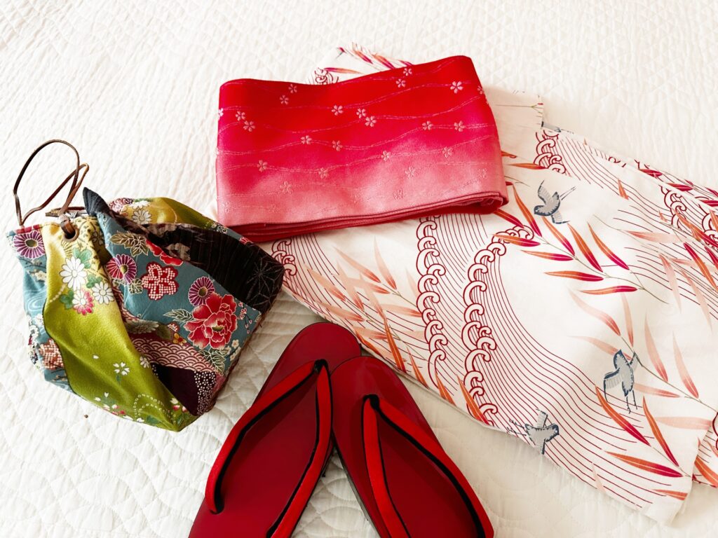 Yukata Guide for Japan Fireworks Festivals 2026: What to Wear, Styling Tips & Festival Essentials Yukata Guide for Japan Fireworks Festivals 2026: What to Wear, Styling Tips & Festival Essentials